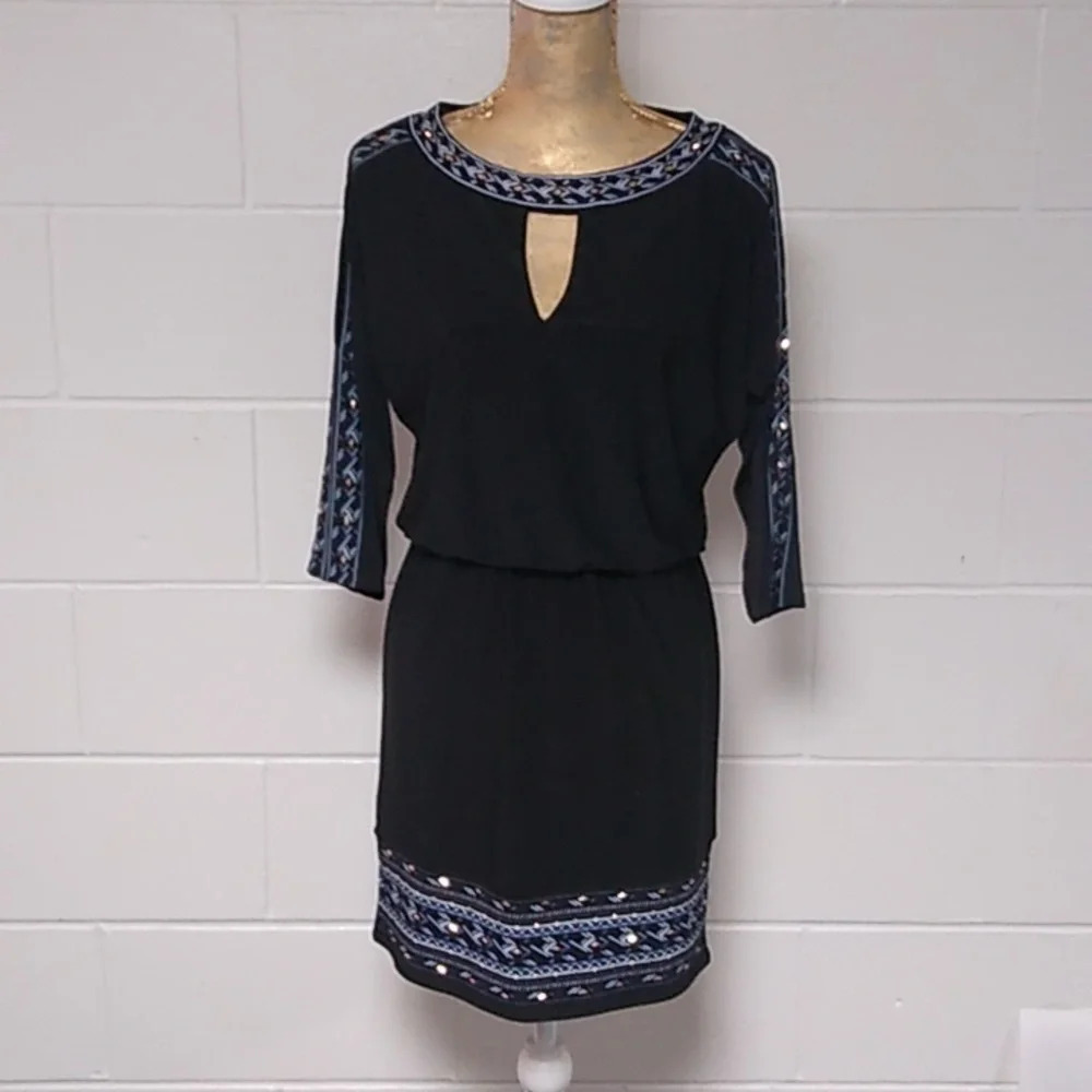 WHITE HOUSE BLACK MARKET LITTLE BLACK KNEE LENGTH DRESS, CUTOUTS, EMBROIDERY, S…